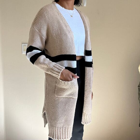 Goodnight Macaroon ‘Estrella' Stripe Colorblock Cardigan in Cream White - Picture 14 of 15